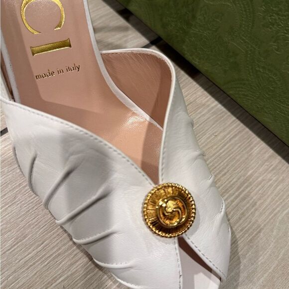 New with box Gucci Rose Peep Toe heels size 39.5 - Picture 3 of 9